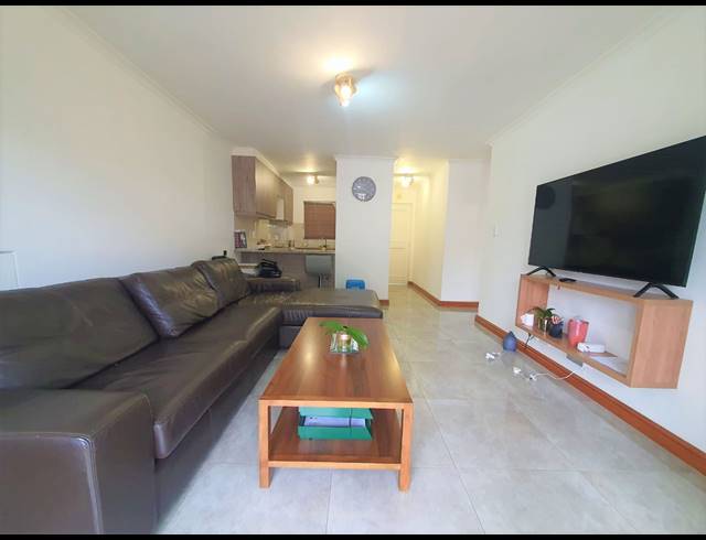 2 BEDROOM APARTMENT TO LET IN TOWNSEND ESTATE